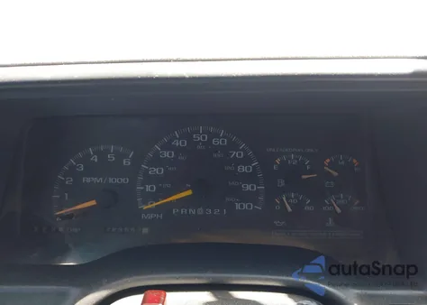 1999 Chevrolet Tahoe Lt z USA, uszkodzony, nr VIN 1GNEC13R3XJ415502